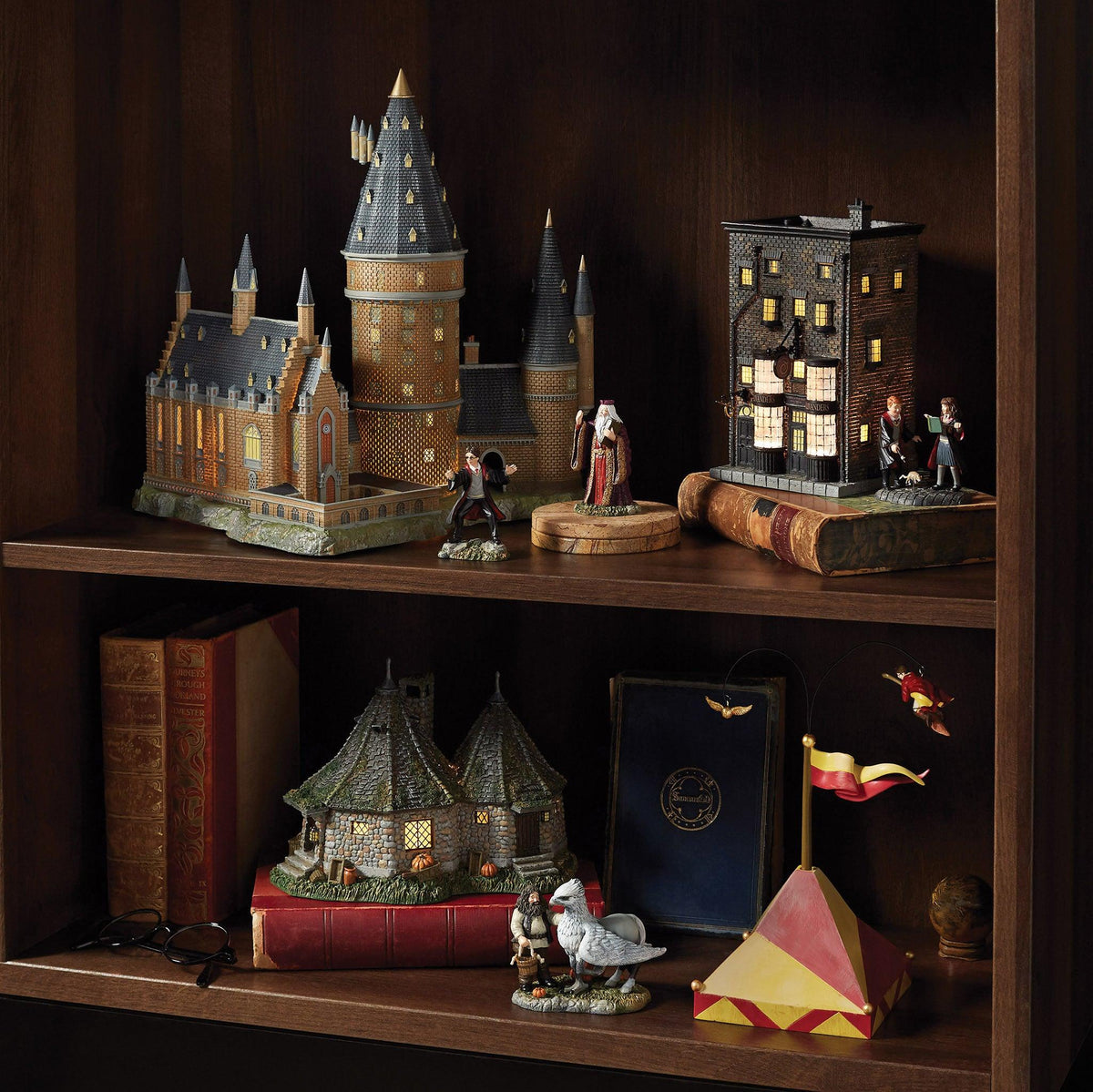 Weasleys' Wizard Wheezes Building - Department 56 Harry Potter Village